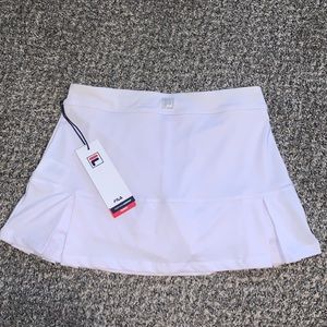 Fila women's white pleated mini tennis skort
